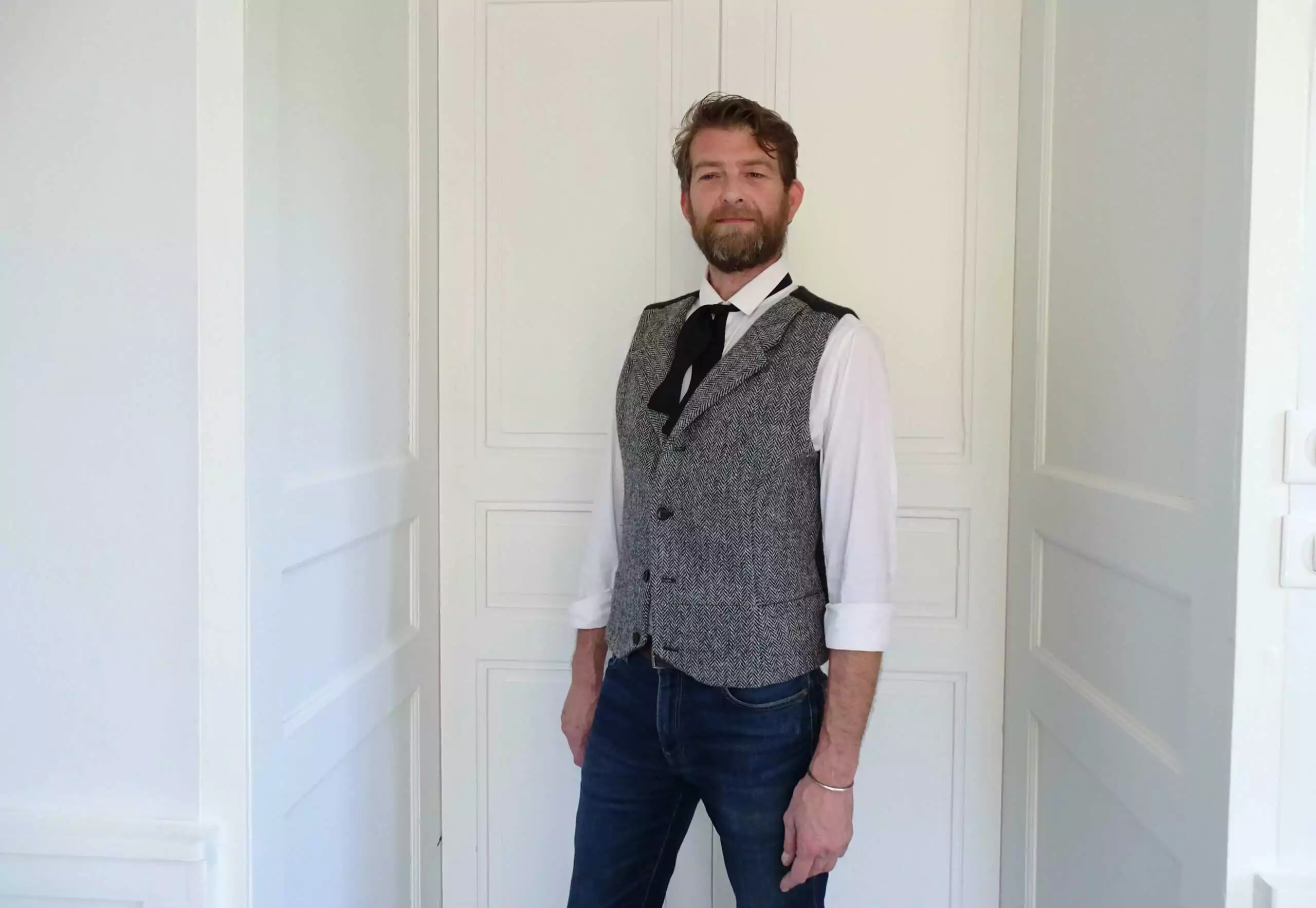gilet homme sur mesure en tweed noir