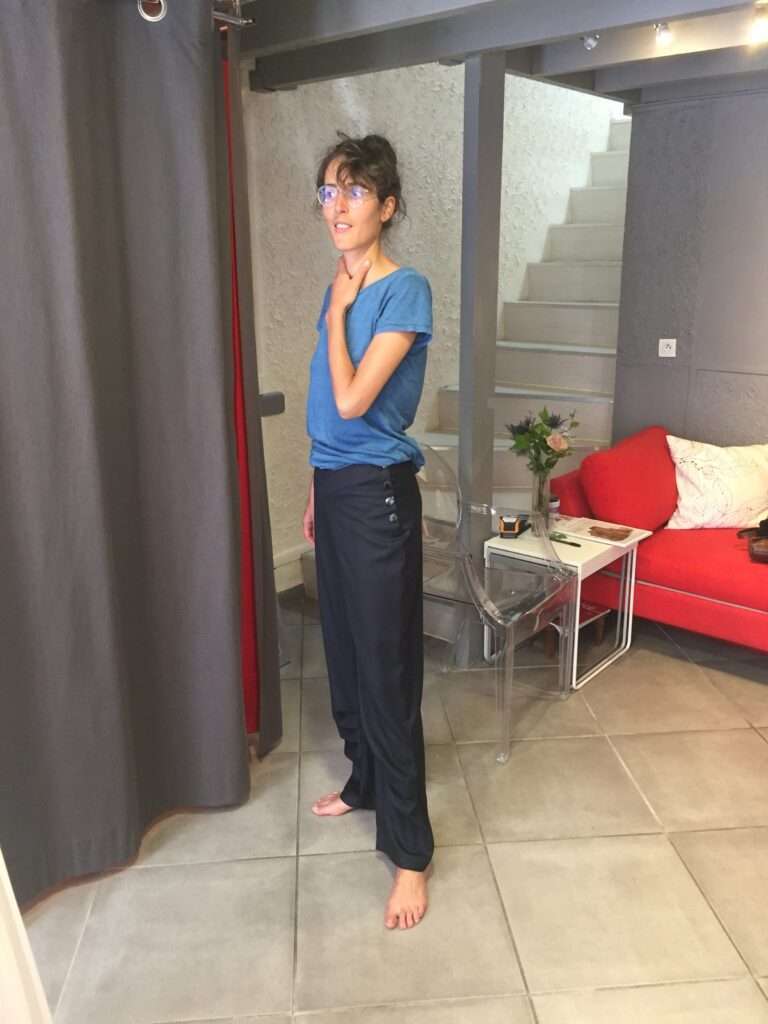 Pantalon femme sur-mesure en drap de laine